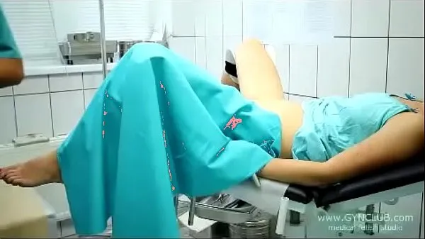 XXX beautiful girl on a gynecological chair (33 nye film