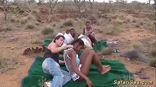 XXX Настоящее африканское сафари, групповая секс-оргия на природе свежих фильмов