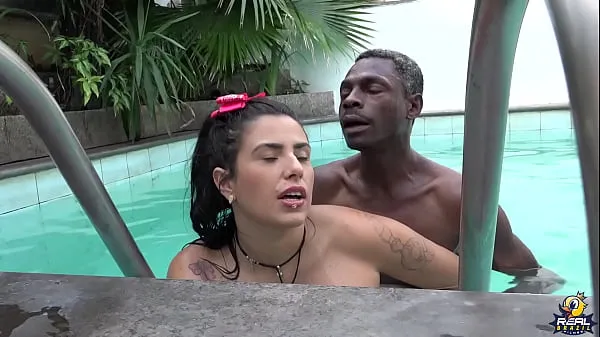 XXX Backstage of the couple in the pool fresh Movies