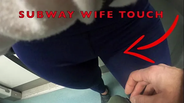 XXX My Wife Let Older Unknown Man to Touch her Pussy Lips Over her Spandex Leggings in Subway tuoretta elokuvaa